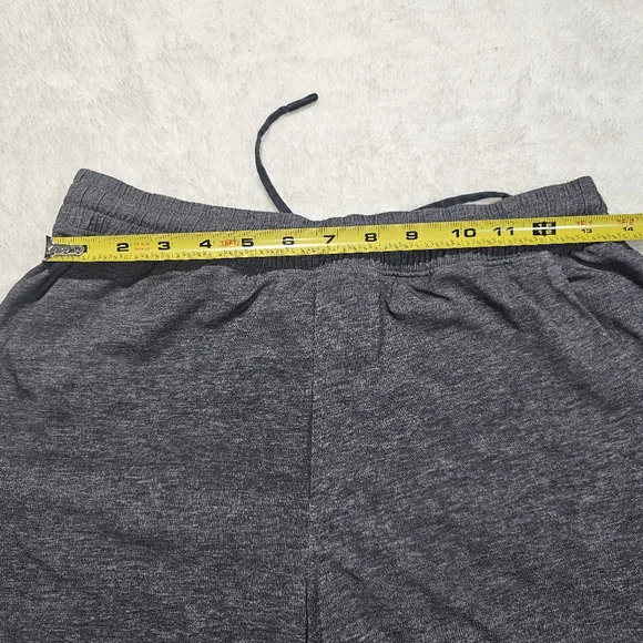 Lululemon Athletic Men's Gray Shorts (Size M) - Picture 5 of 7